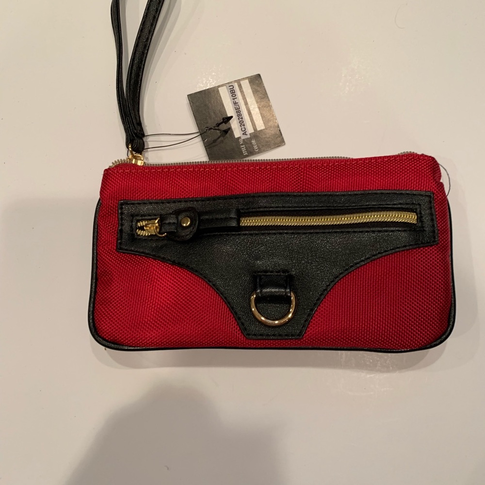 NWT, wristlet. Red/black. Zipper top/front pocket.